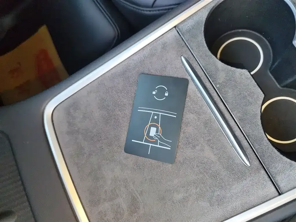 Tesla Model Y 2024 из CN, фото 4