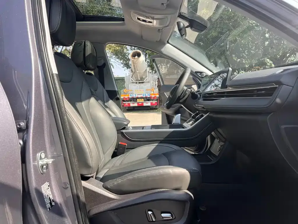 Chery Tiggo 8 2023 из CN, фото 7