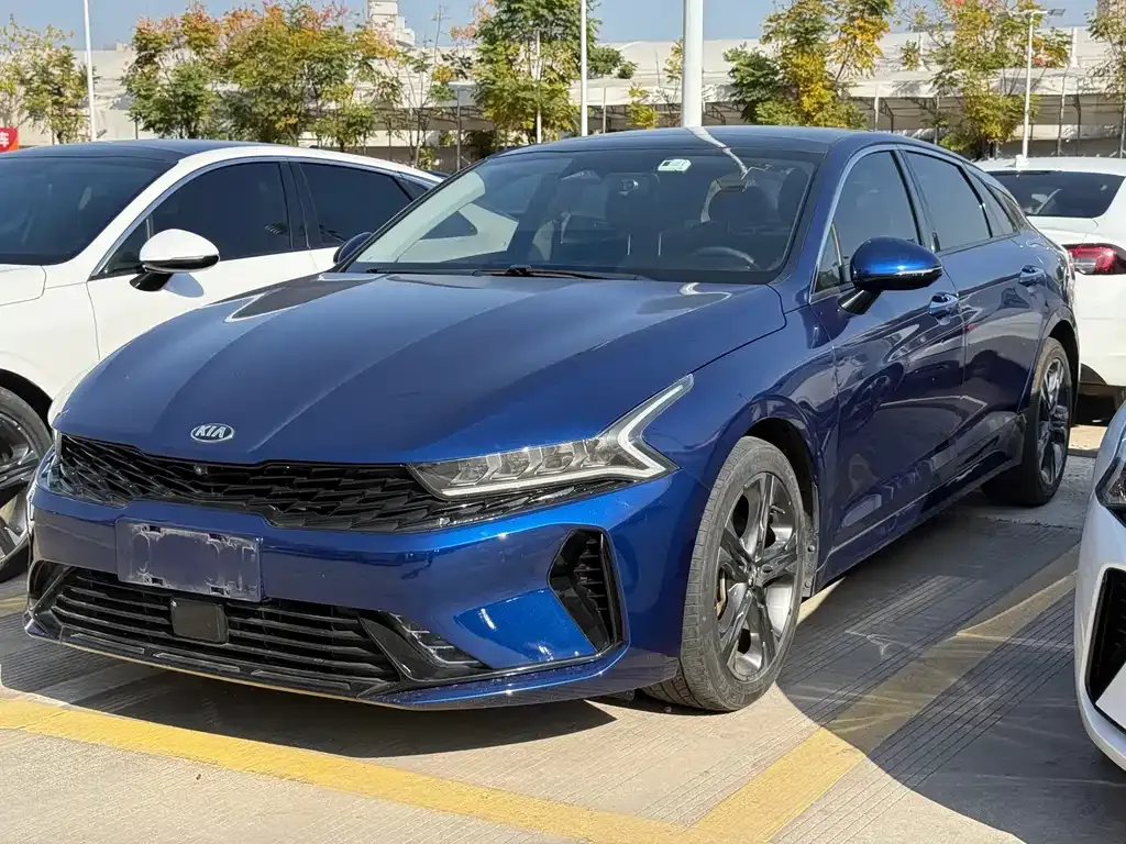 Kia K5 2021 из CN, фото 1