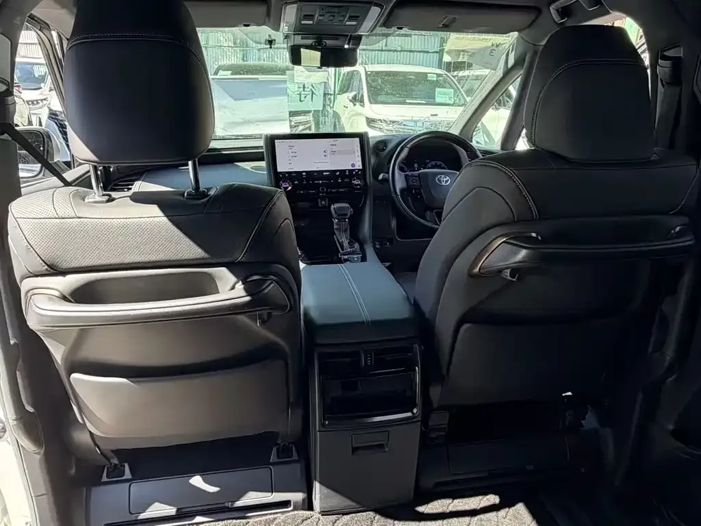 Toyota Alphard 2026 из CN, фото 3