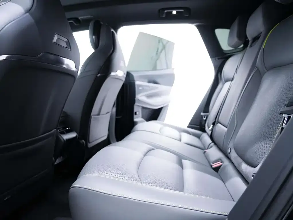 Lynk & Co 08 EM-P 2023 из CN, фото 2