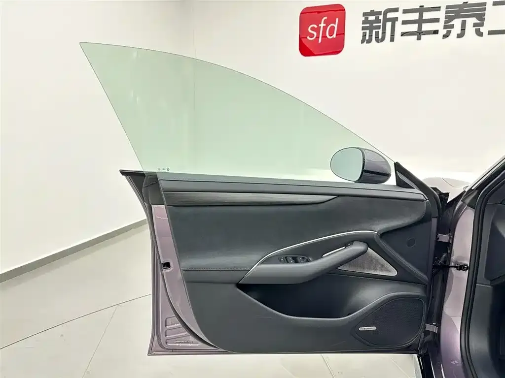 Xiaomi SU7 2025 из CN, фото 4