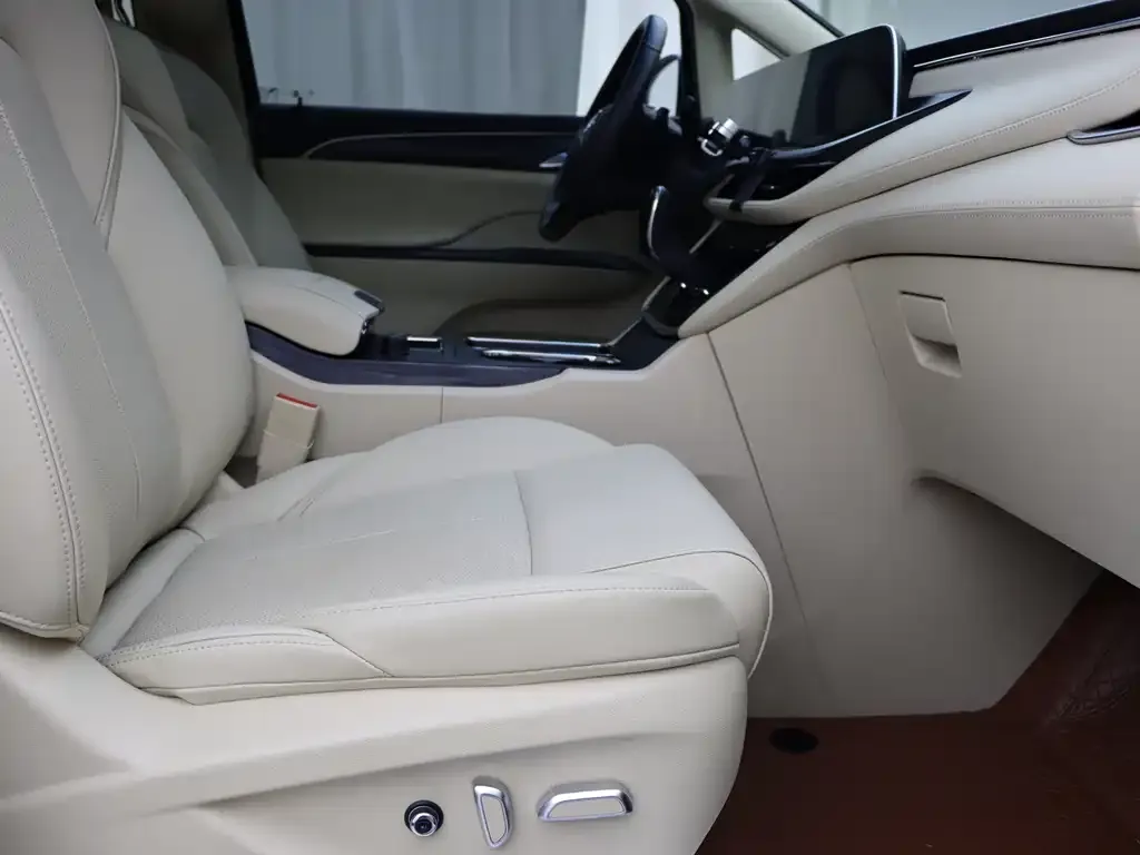 Buick GL8 2022 из CN, фото 7