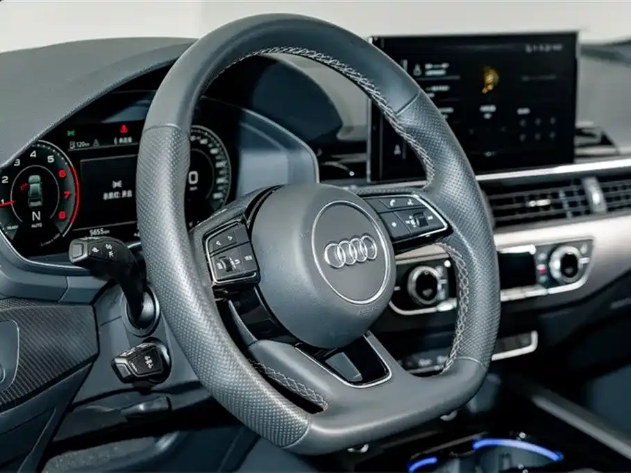 Audi A4L 2024 из CN, фото 10