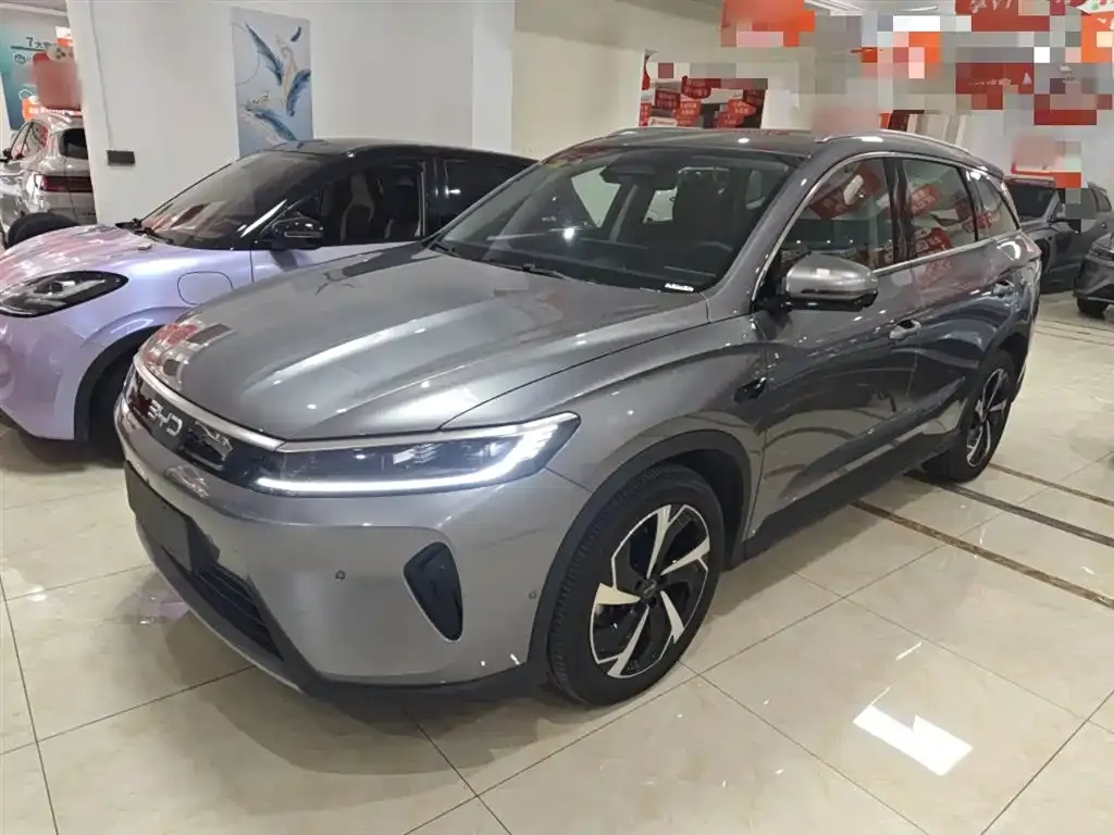 BYD Seal 05 DM-i — фото 7