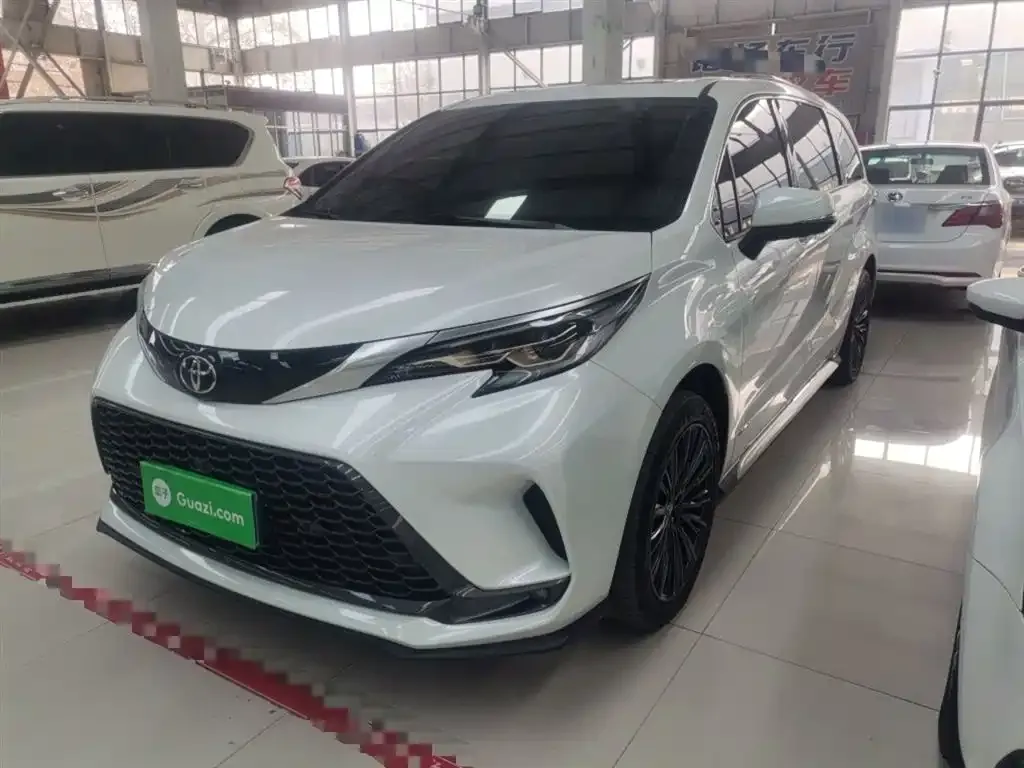 Toyota Granvia 2025 из CN, фото 7