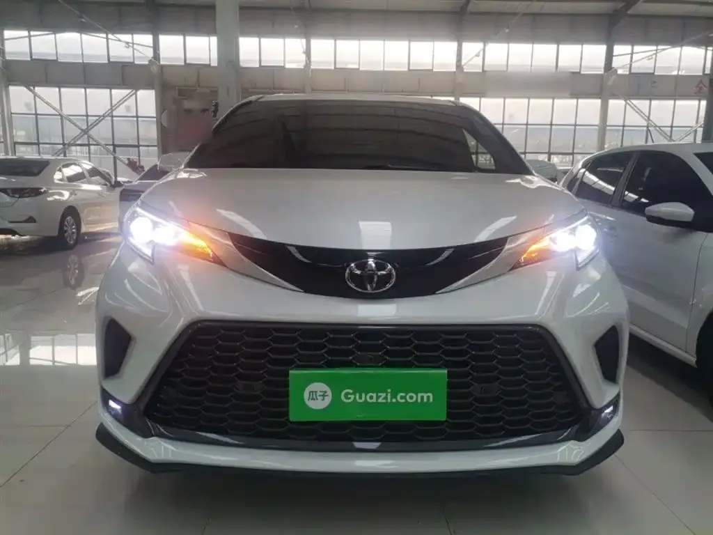 Toyota Granvia 2025 из CN, фото 10