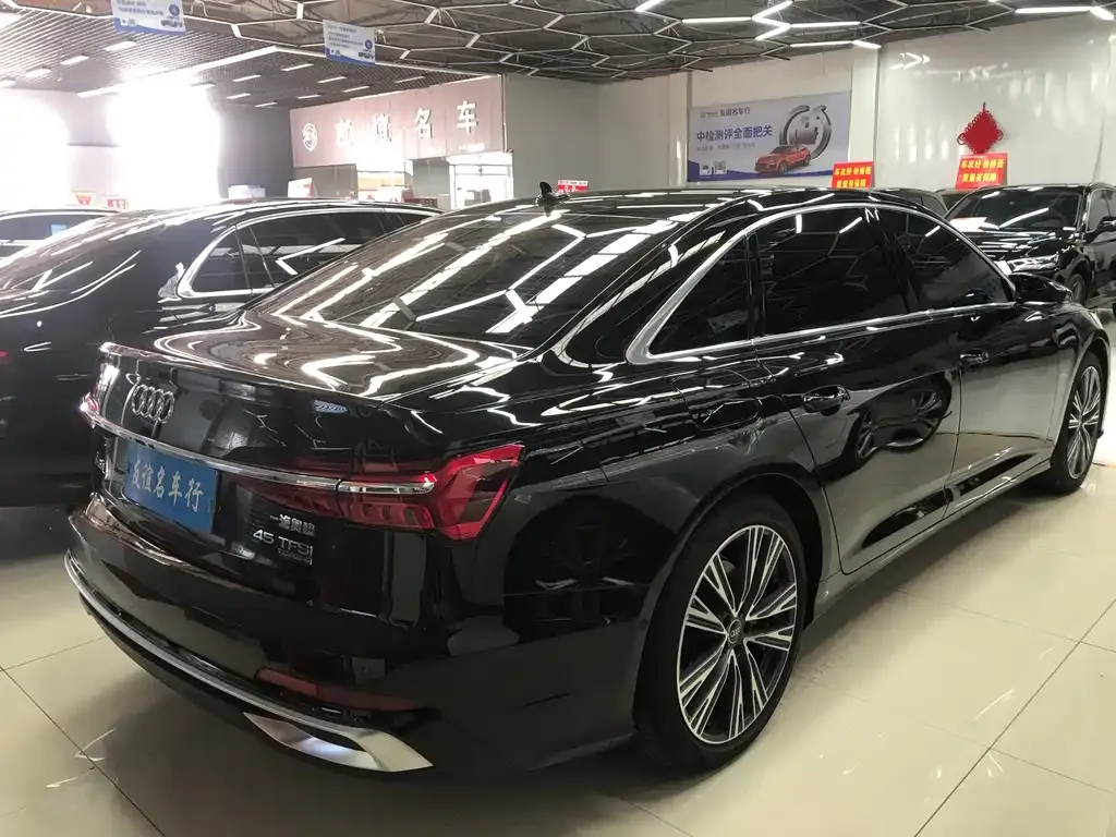 Audi A6L 2025 из CN, фото 7
