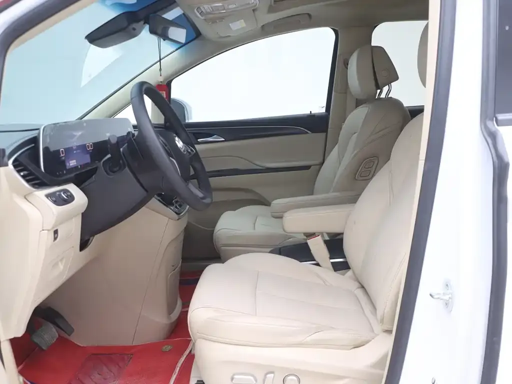 Buick GL8 2023 из CN, фото 9