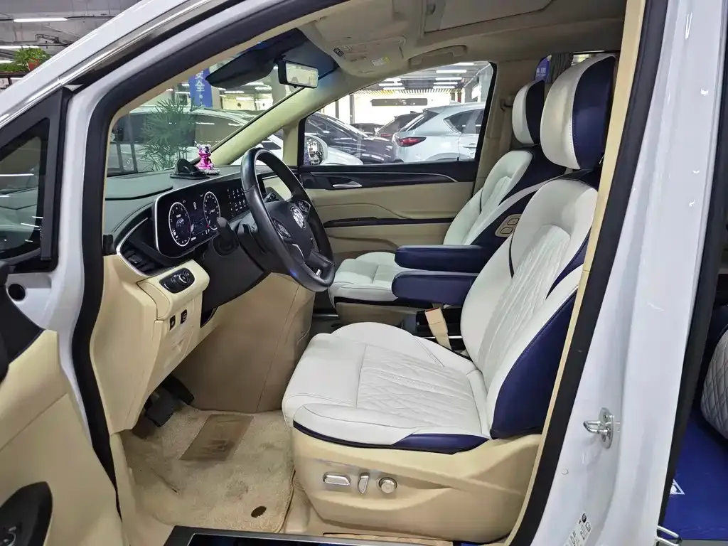 Buick GL8 2022 из CN, фото 4