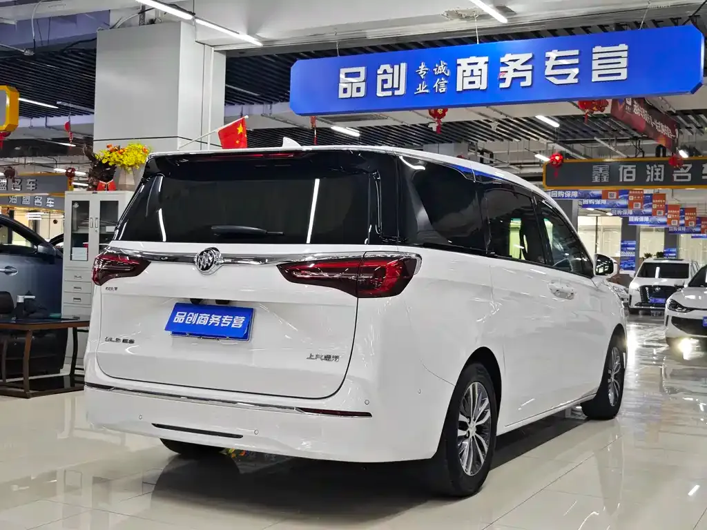 Buick GL8 2022 из CN, фото 8