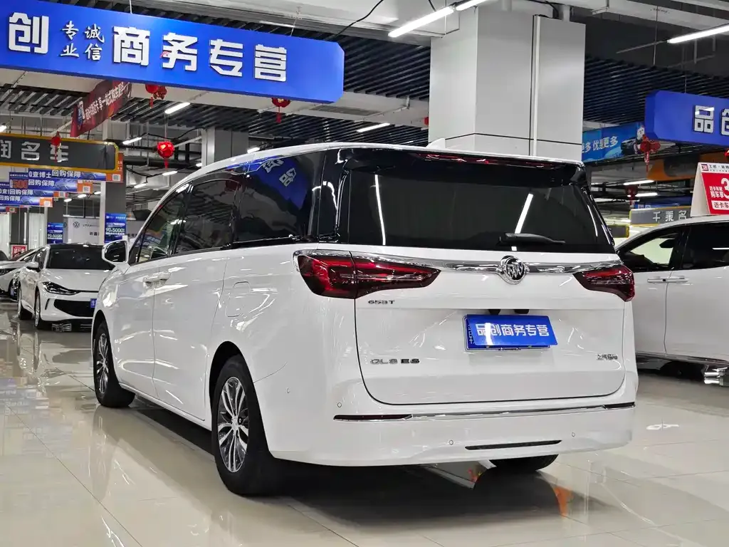 Buick GL8 2022 из CN, фото 9