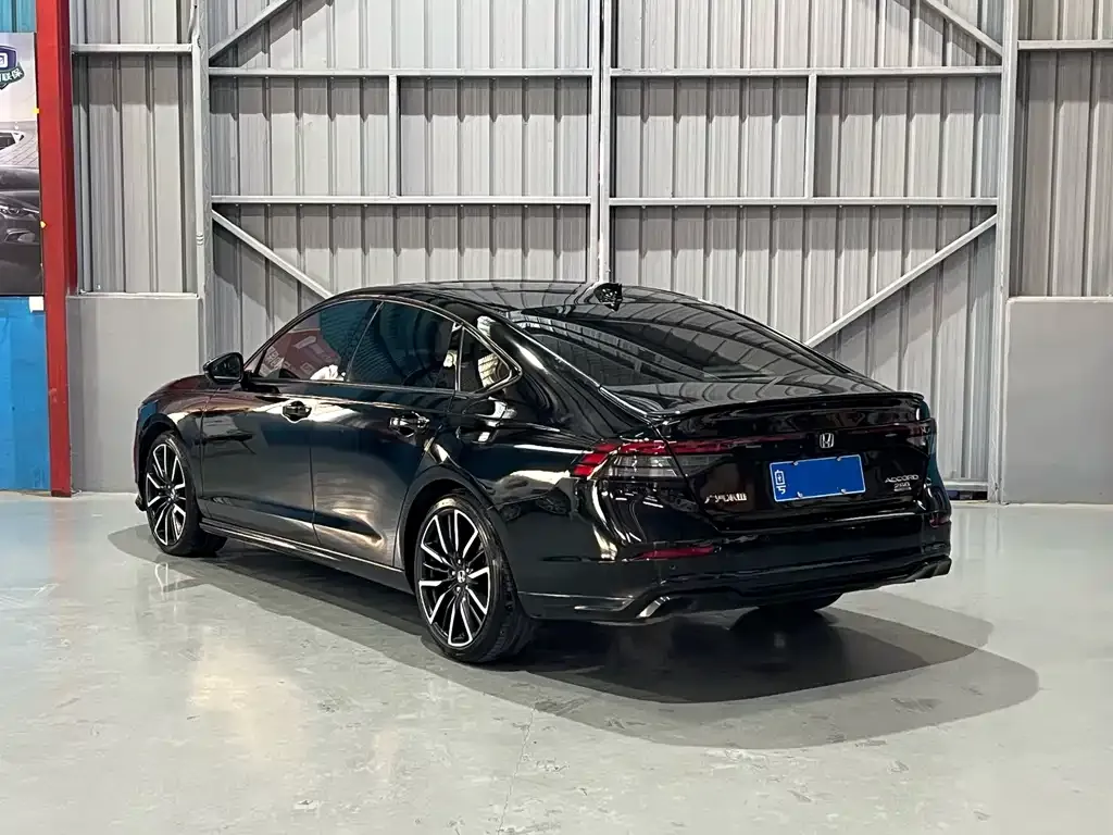 Honda Accord 2023 из CN, фото 3