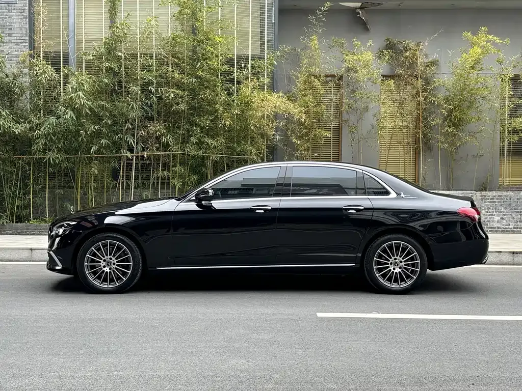 Mercedes-Benz E-Class 2022 из CN, фото 10