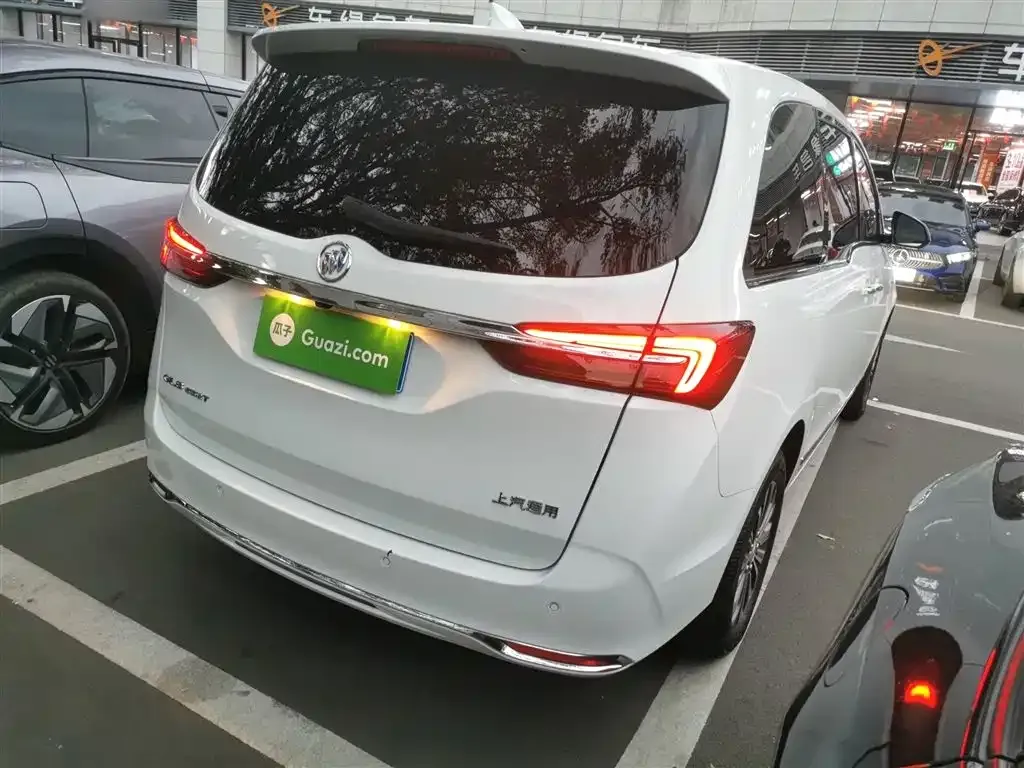 Buick GL8 2022 из CN, фото 7