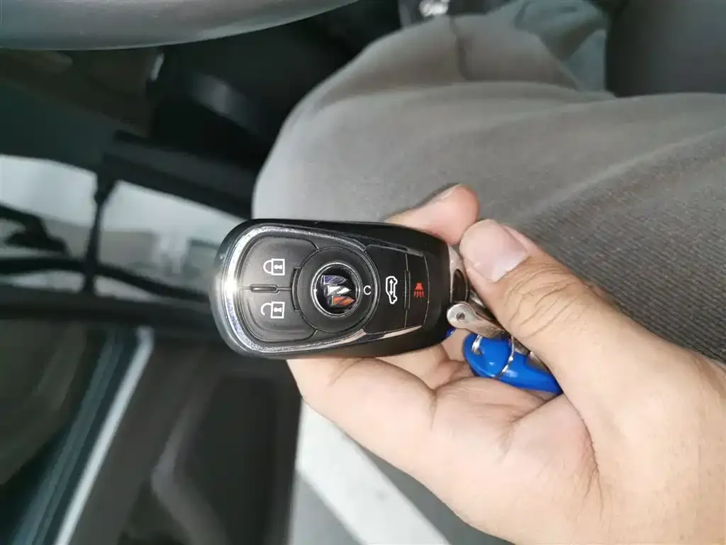 Buick GL8 2022 из CN, фото 2