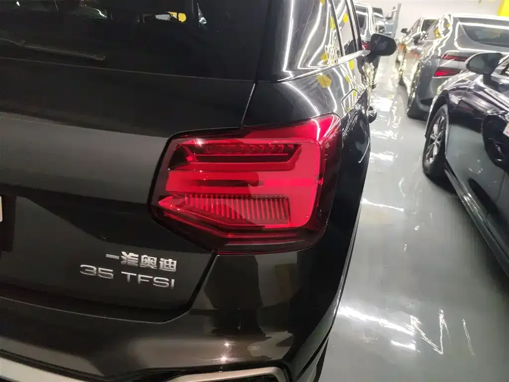 Audi Q2L 2022 из CN, фото 2
