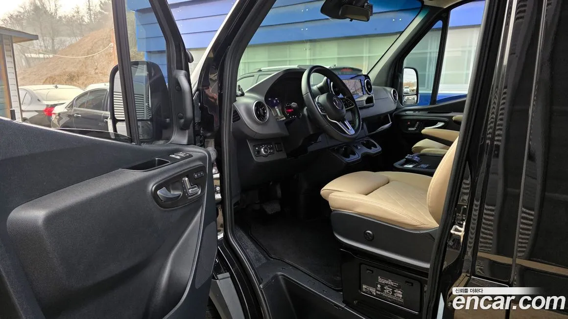Mercedes-Benz Sprinter 2023 из KR, фото 10