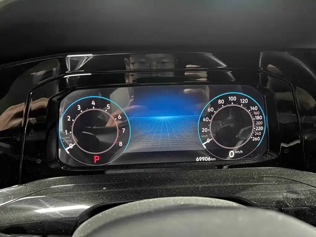 Volkswagen Golf 2023 из CN, фото 4