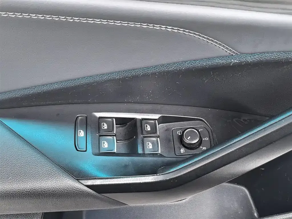 Volkswagen Sagitar 2023 из CN, фото 10