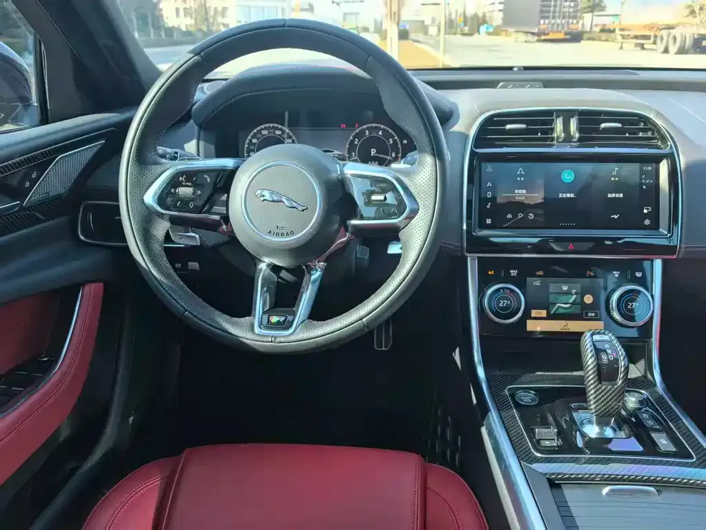 Jaguar XEL 2024 из CN, фото 4