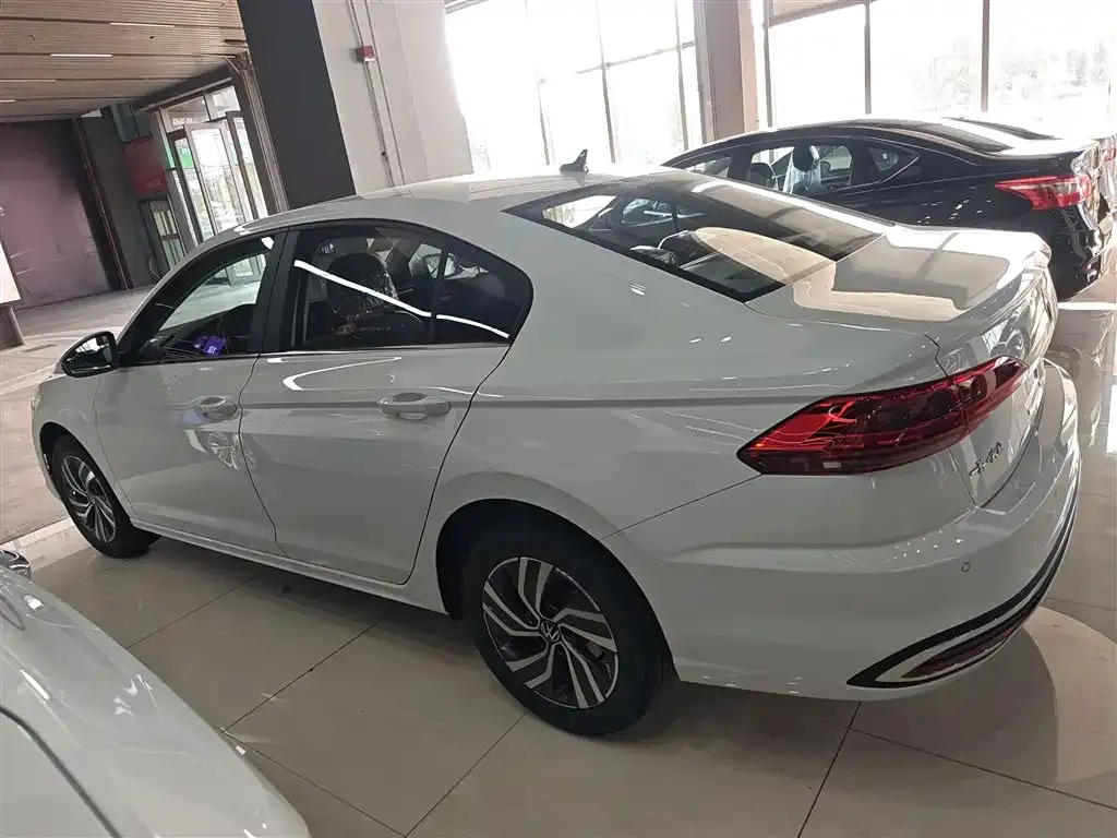 Volkswagen Bora 2025 из CN, фото 3