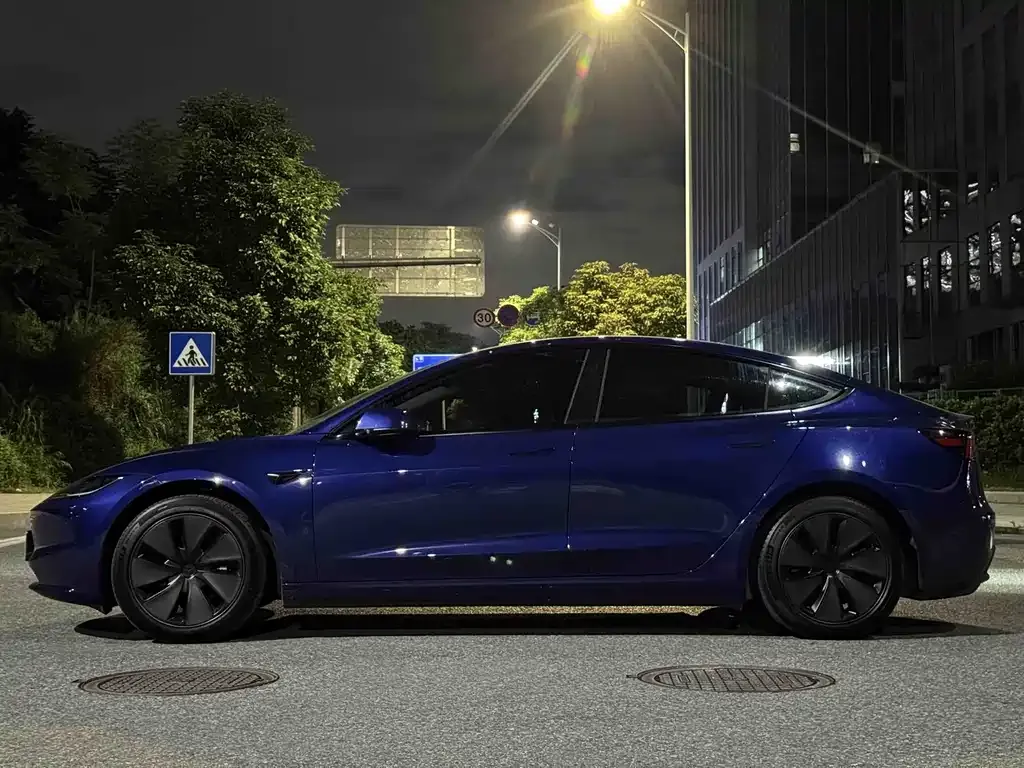 Tesla Model 3 2024 из CN, фото 3