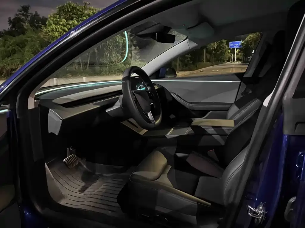 Tesla Model 3 2024 из CN, фото 6
