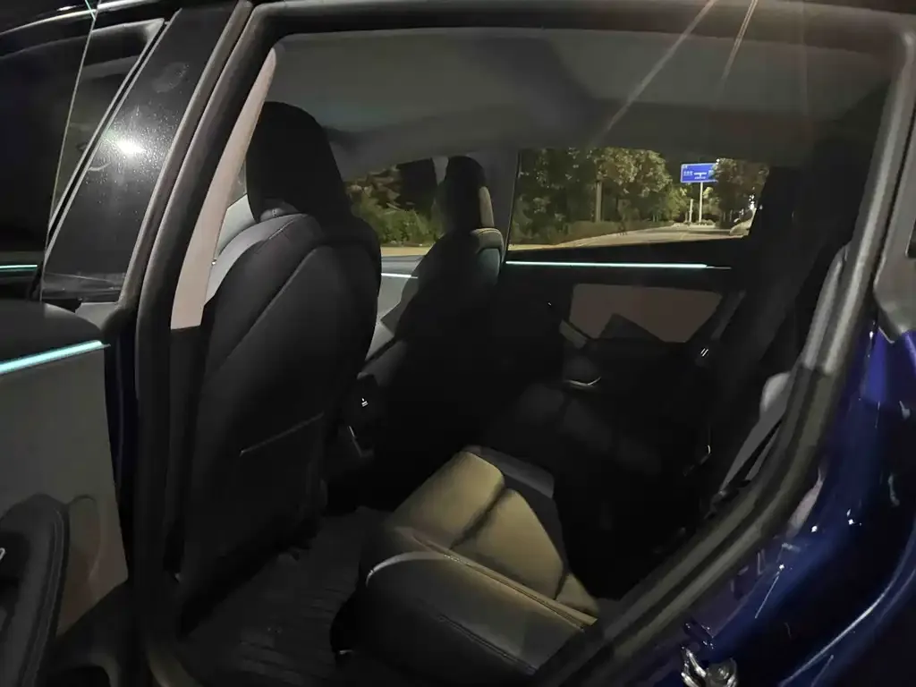Tesla Model 3 2024 из CN, фото 7