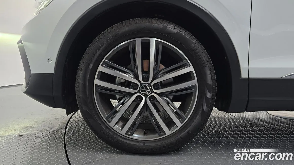 Volkswagen Tiguan 2023 из KR, фото 7