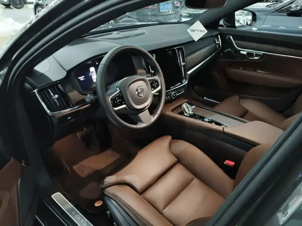 Volvo S90 — фото 4