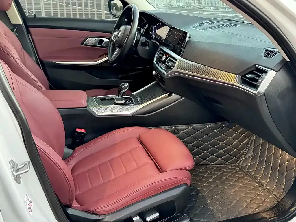 BMW 3 Series 2021 из CN, фото 6