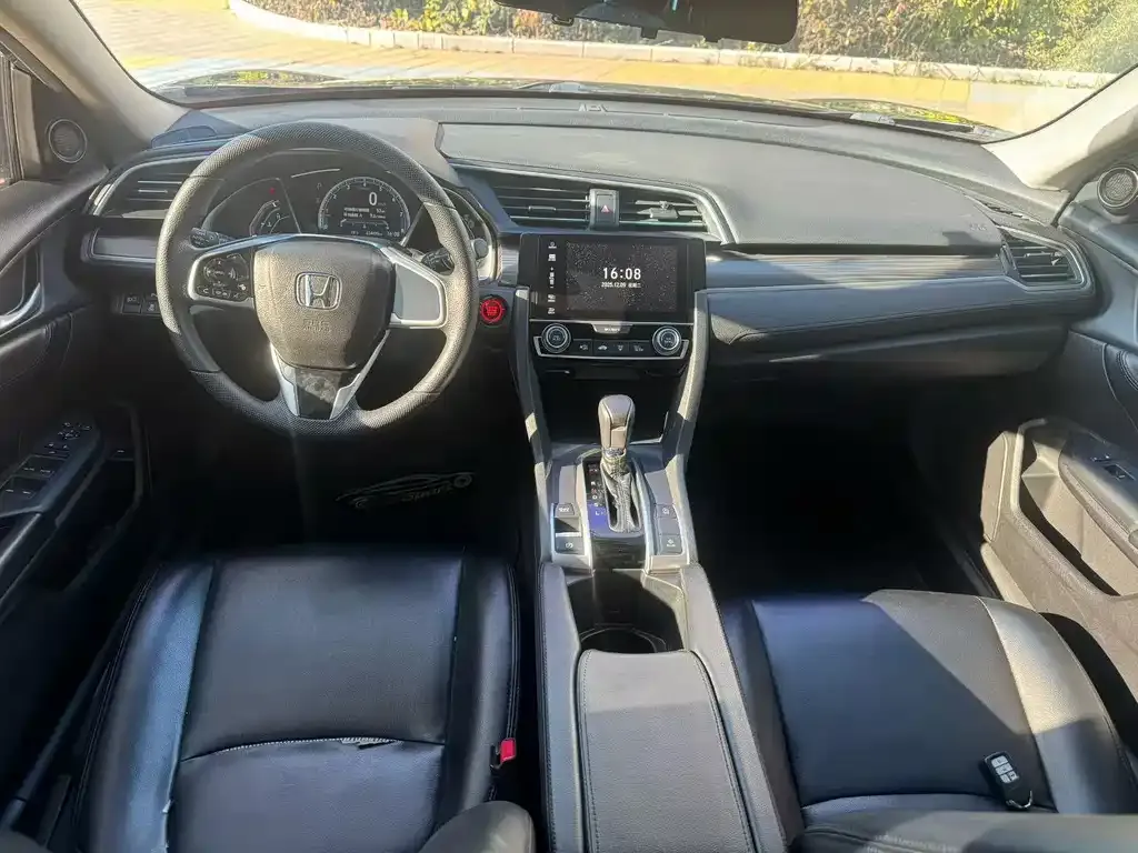 Honda Civic 2021 из CN, фото 4