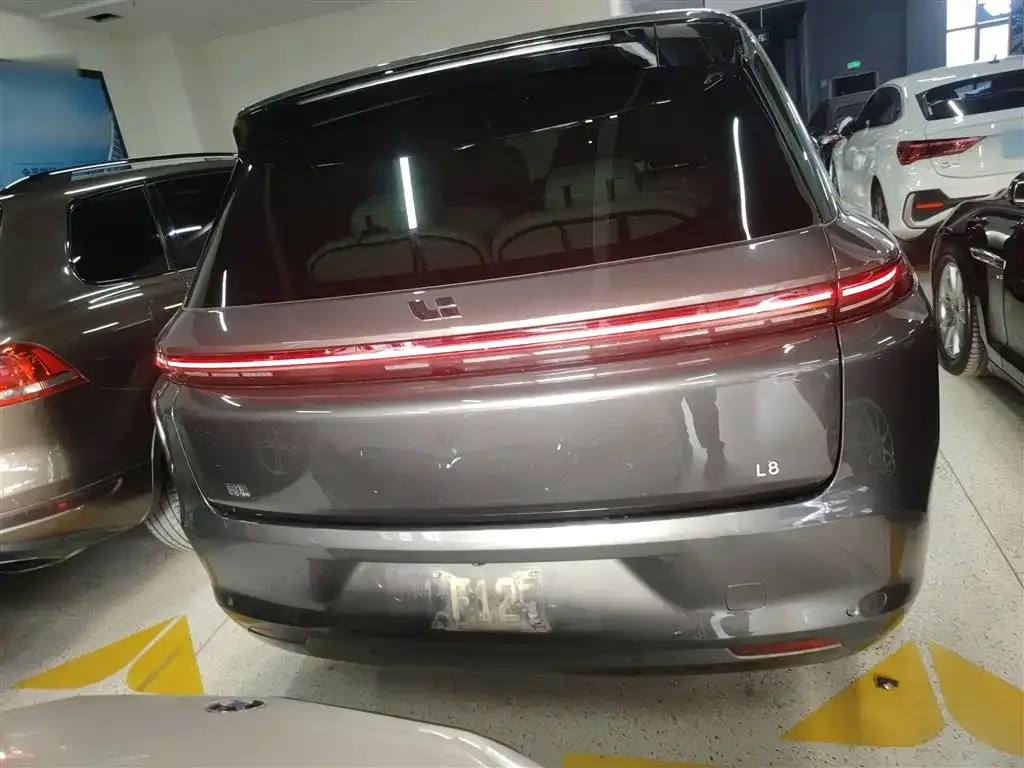 Li Auto L8 2024 из CN, фото 10