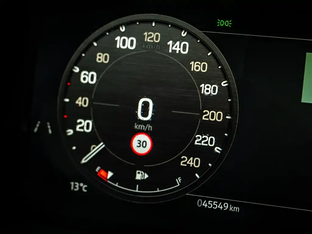 Land Rover Defender 2024 из CN, фото 2