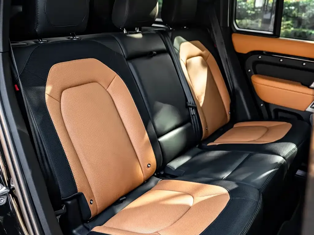 Land Rover Defender 2024 из CN, фото 6