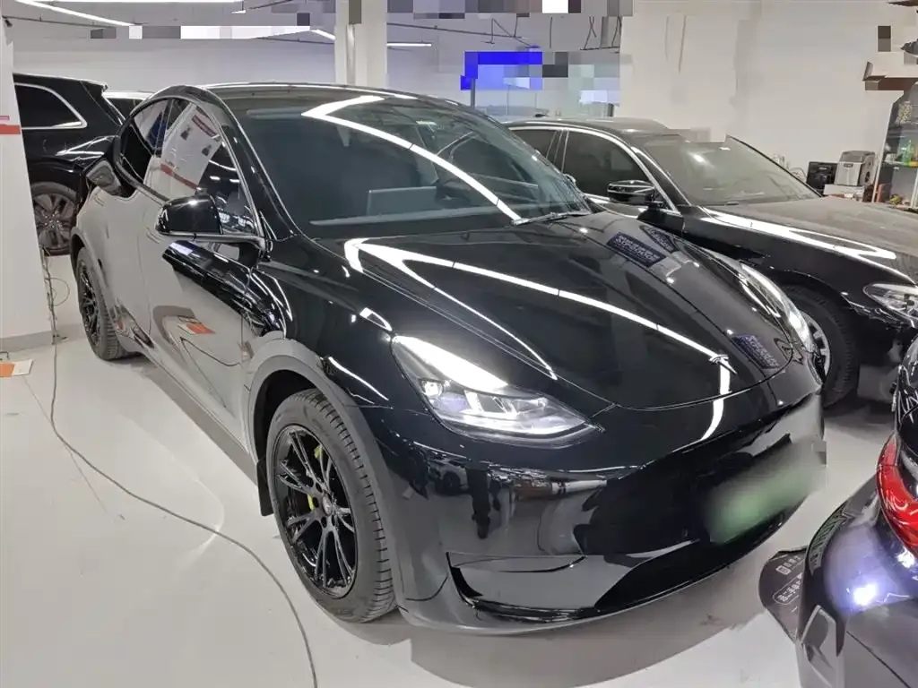 Tesla Model Y 2023 из CN, фото 8