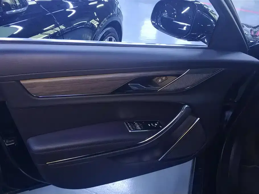 Jaguar XFL 2022 из CN, фото 4