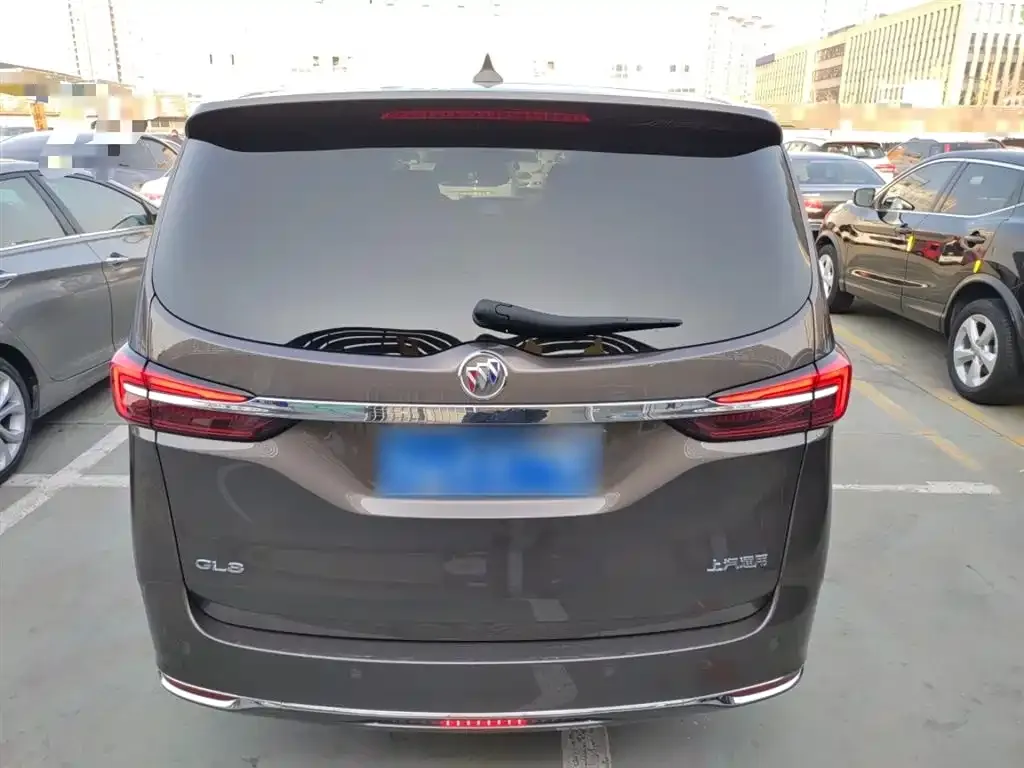 Buick GL8 2023 из CN, фото 6