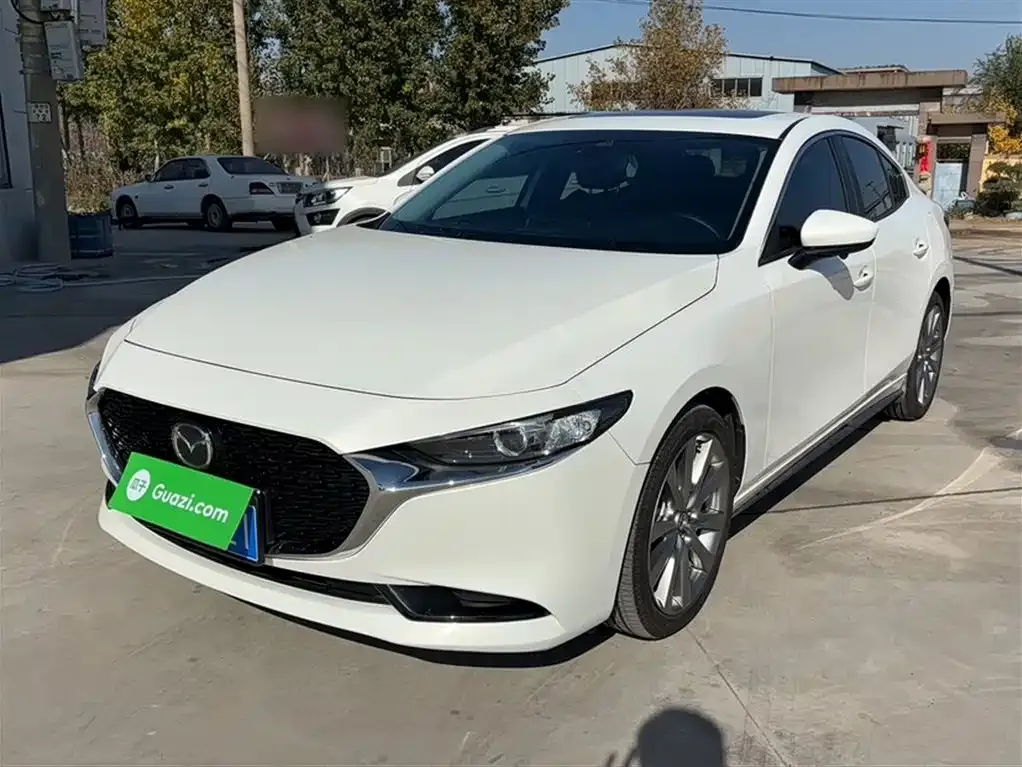 Mazda 3 Axela 2023 из CN, фото 2