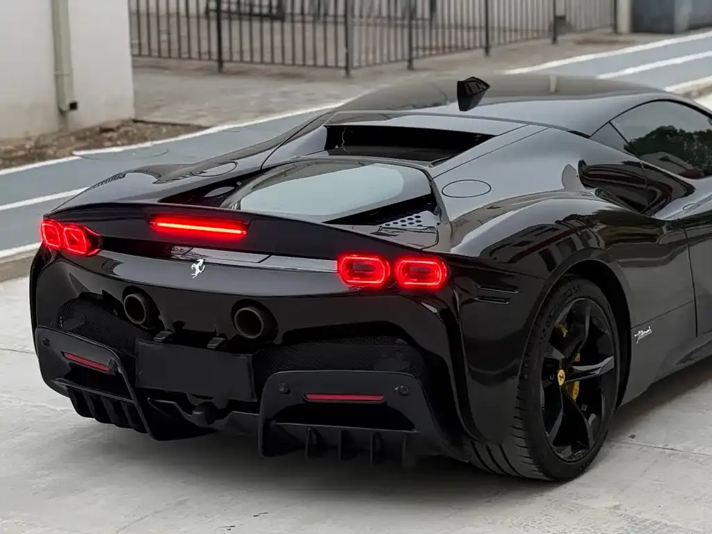 Ferrari SF90 — фото 9