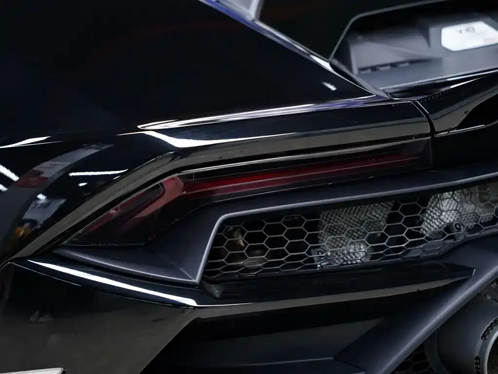Lamborghini Huracan 2023 из CN, фото 4