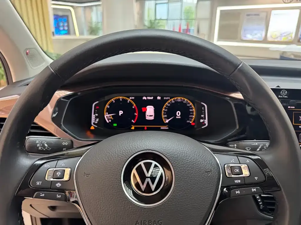 Volkswagen Tharu 2022 из CN, фото 10