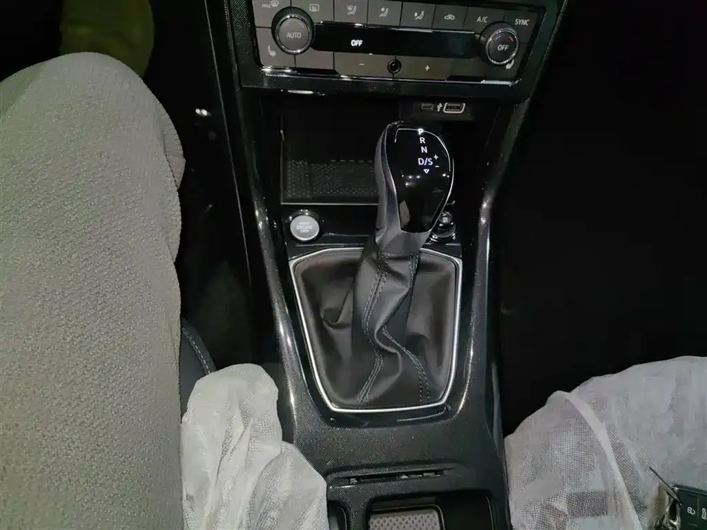 Volkswagen Tharu 2025 из CN, фото 8
