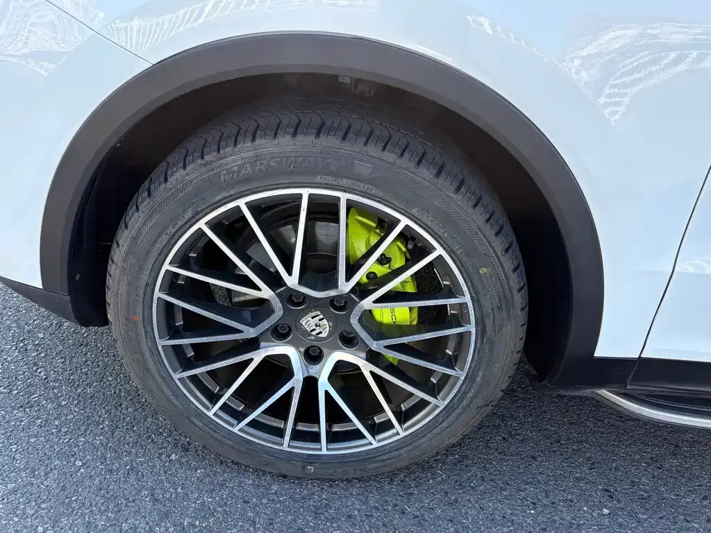 Porsche Cayenne Hybrid 2021 из CN, фото 3