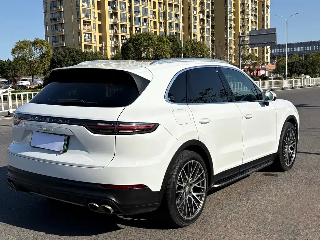 Porsche Cayenne Hybrid 2021 из CN, фото 10