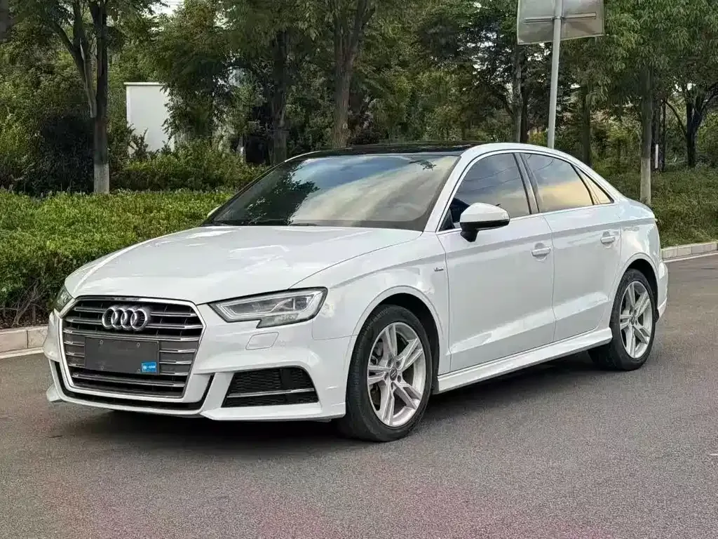 Audi A3 2021 из CN, фото 1