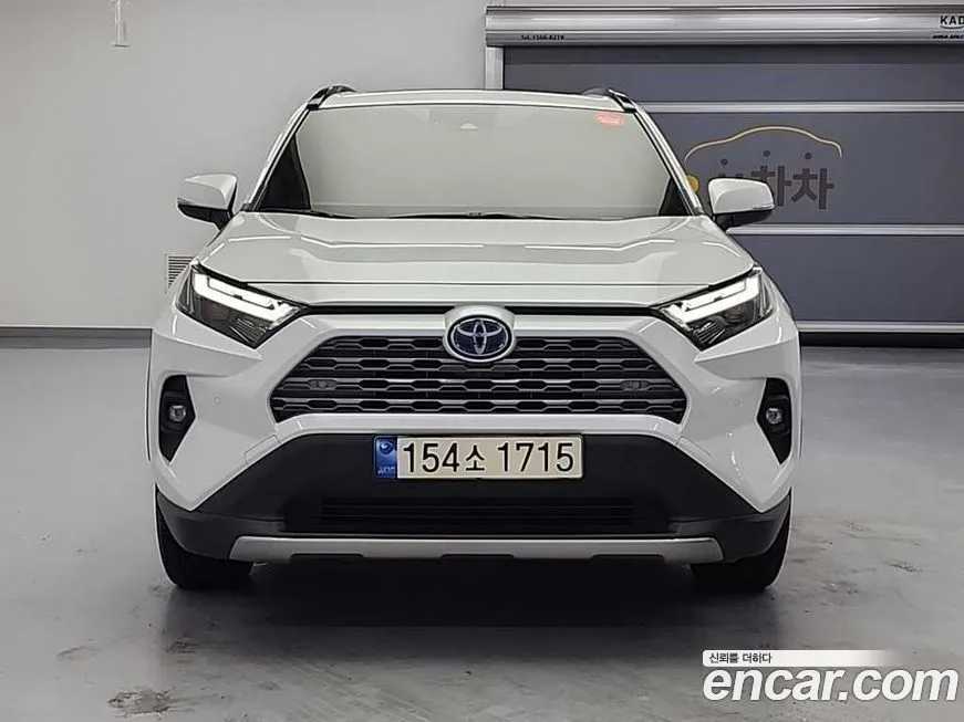 Toyota RAV4 — фото 2