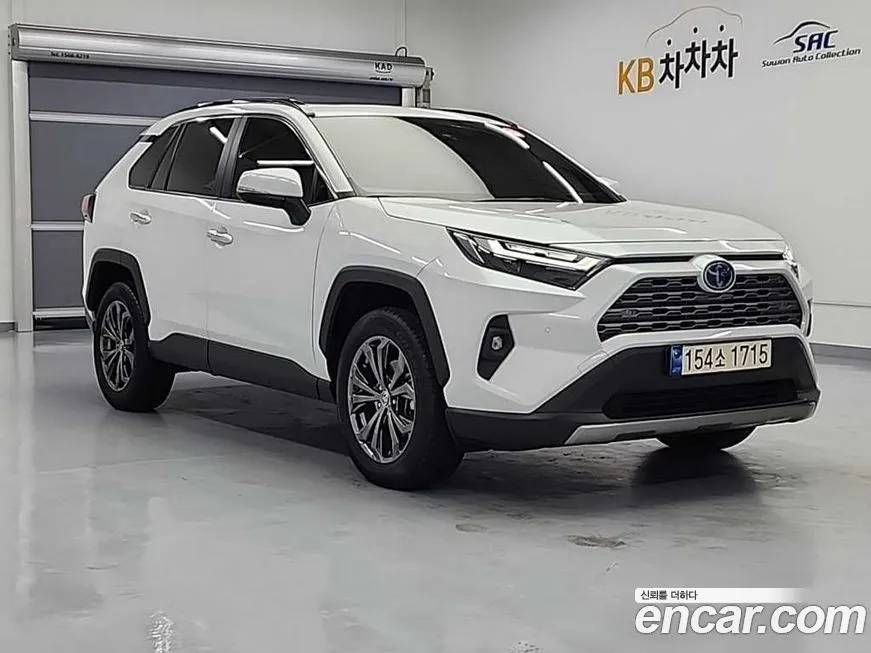 Toyota RAV4 — фото 5