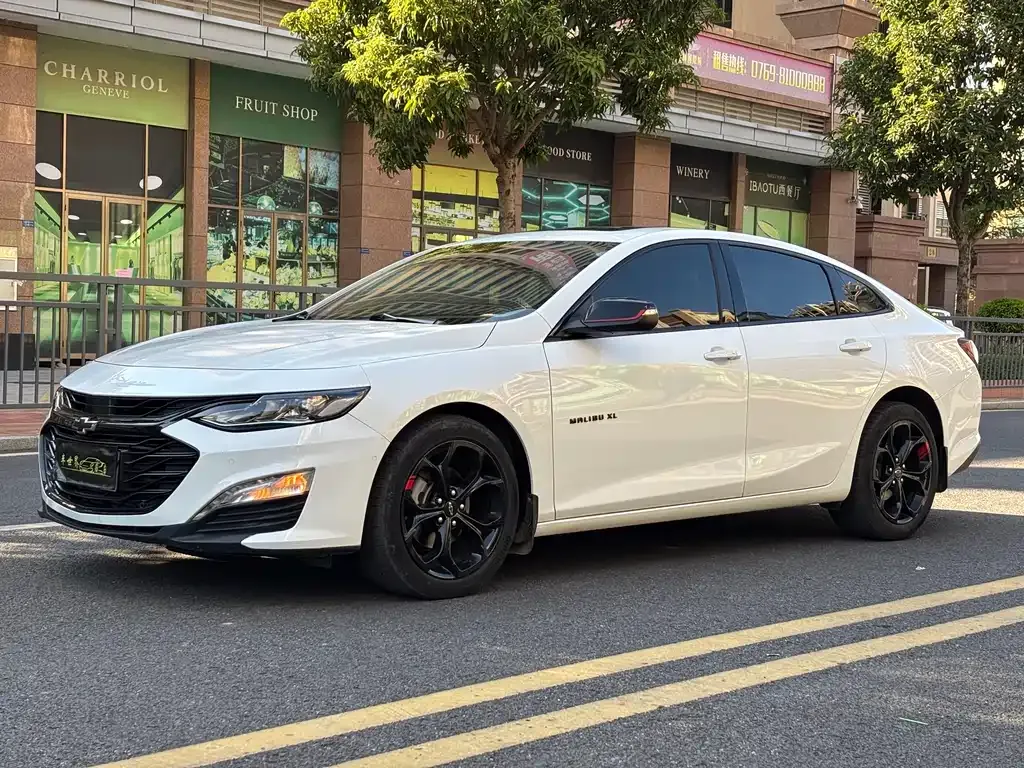 Chevrolet Malibu XL — фото 1